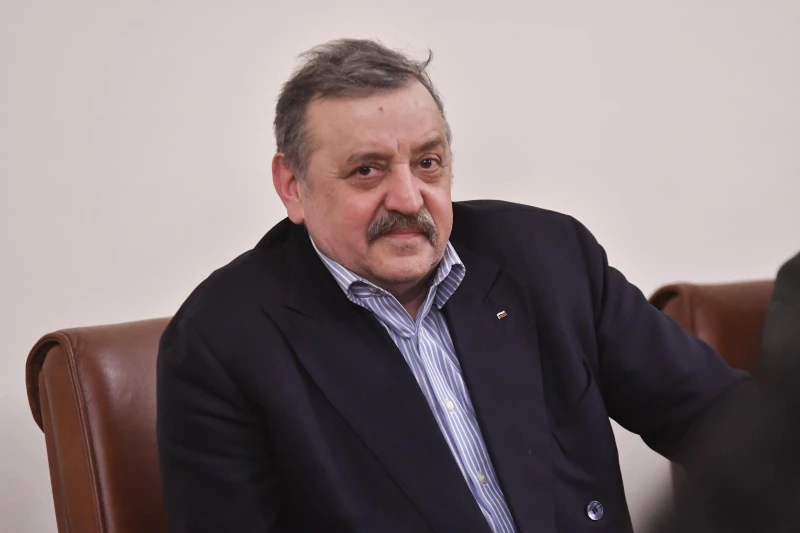 Проф. Кантарджиев посъветва през лятото да се ползват репеленти