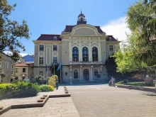 Никой не иска да санира емблематична сграда - паметник на културата в Пловдив