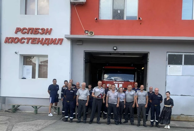 Заслужени почести за дългогодишен кюстендилски пожарникар