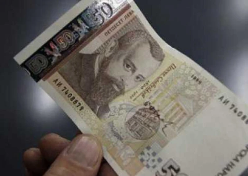 Задържан за подкуп: Мъж искал да издаде паспорт на дете без съгласието на другия родител в Кърджали