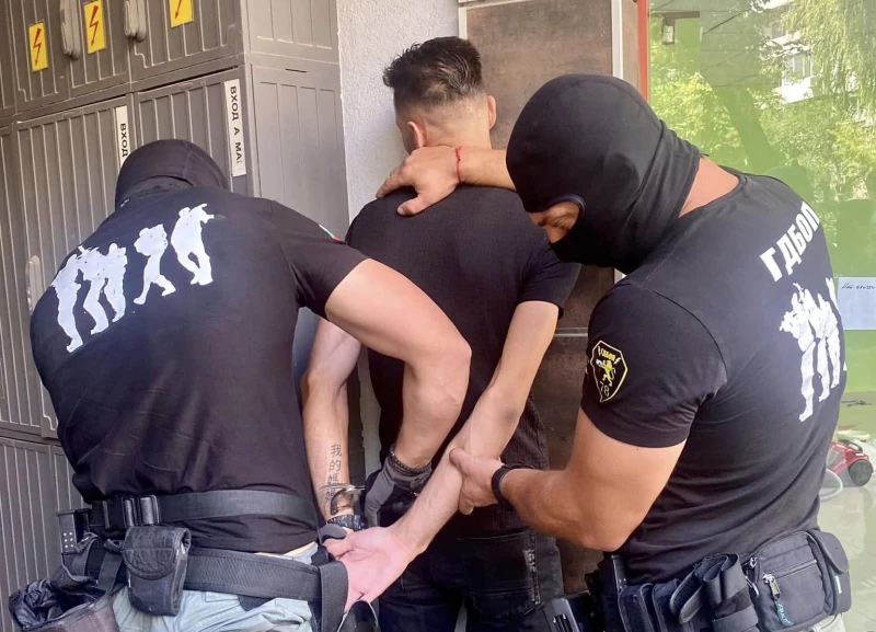 ГДБОП с мащабна акция във Велико Търново от сутринта