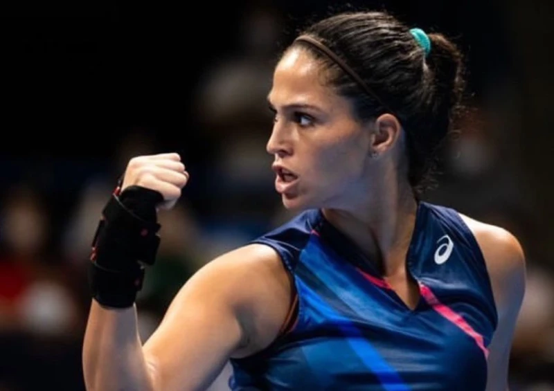 Изабелла Шиникова громи за полуфинал в Лайпциг