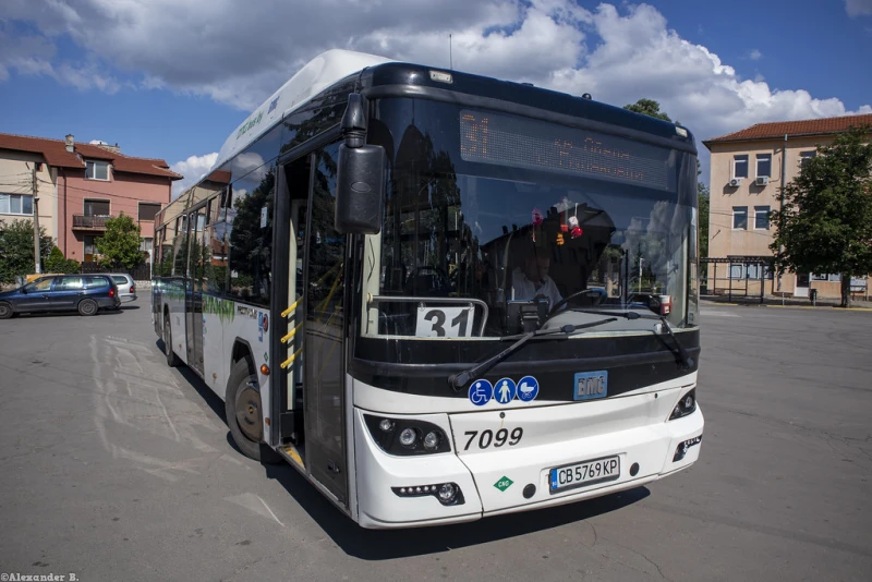 Ремонт променя маршрутите на три автобуса в София