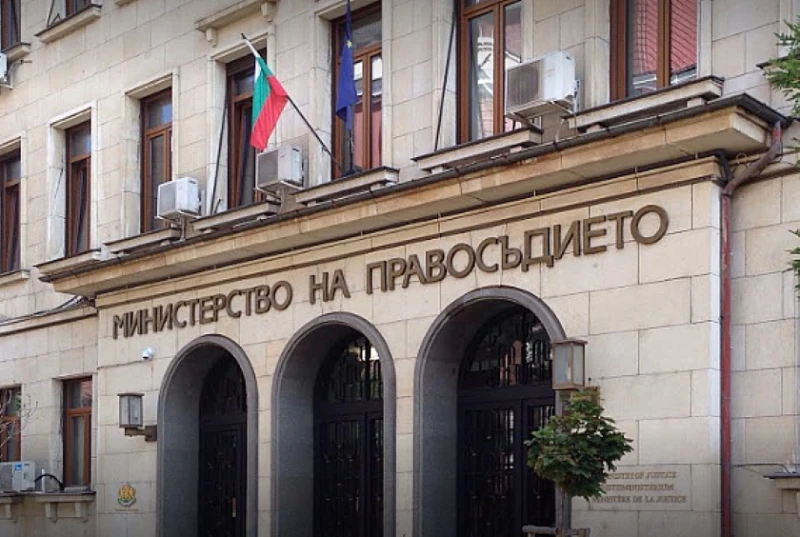 Каналджии и пияни шофьори ще плащат стойността на чуждата кола, с която са извършили деянието
