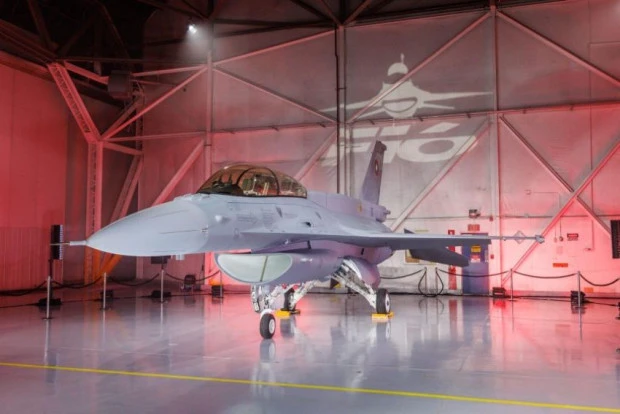          F-16  