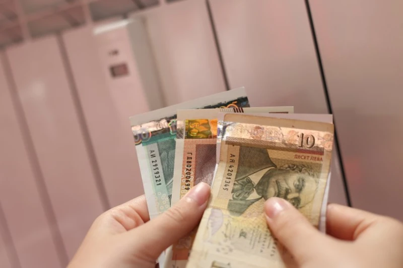 Важно: Идват изравнителните сметки за парно. Успокояват - 59% от абонатите в София ще получат пари, няма да връщат