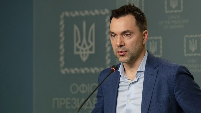 Арестович предрече "политическата смърт" на Зеленски