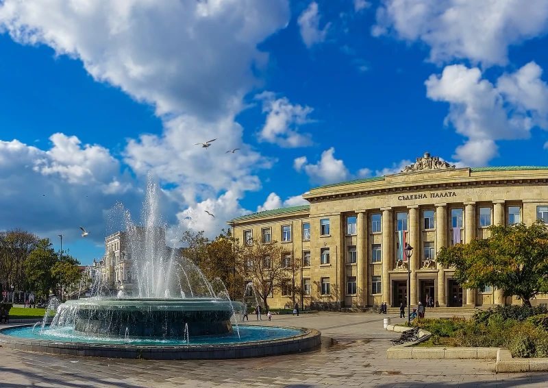 Ремонтират сградата на съда в Русе