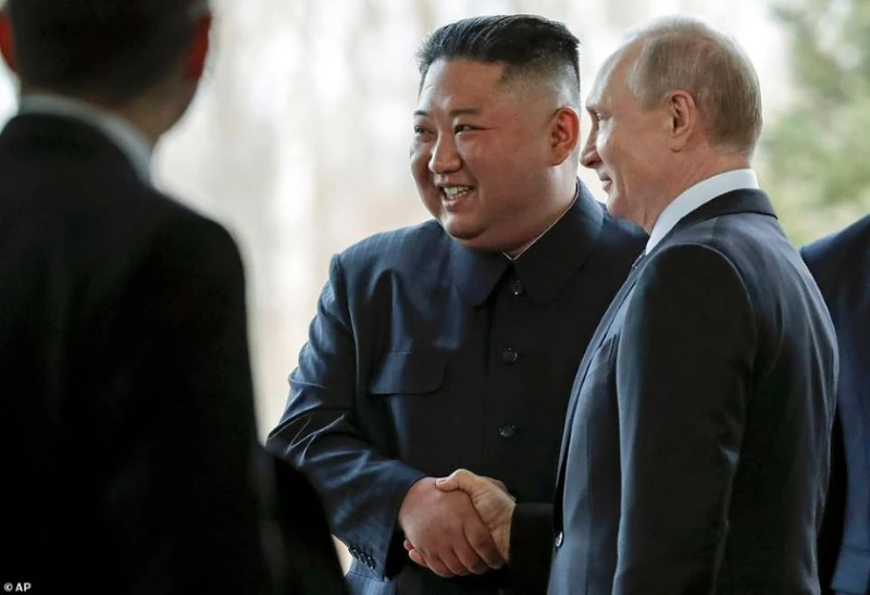 Путин е разговарял с Ким Чен-ун за срещата си с Тръмп в Аляска 