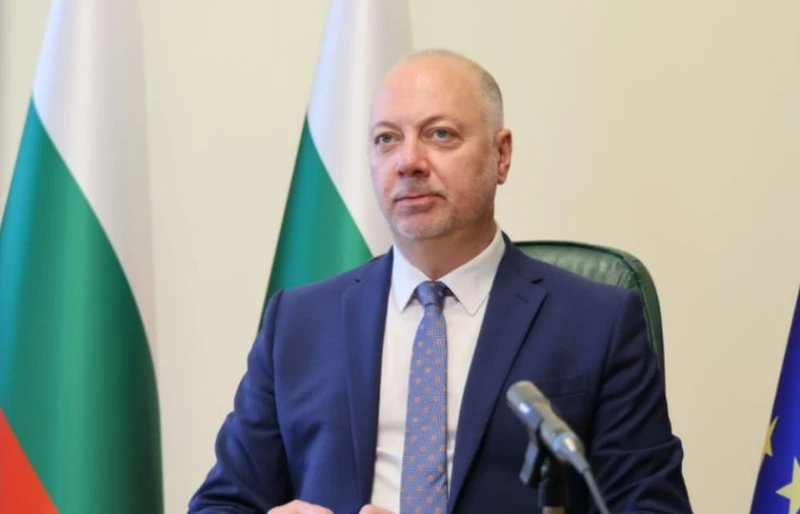 Желязков: В "коалицията на желаещите" обсъдихме предстоящата среща в Аляска