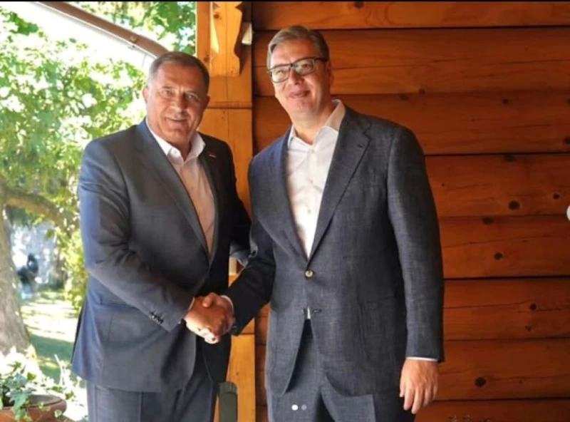 Додик се срещна с Вучич