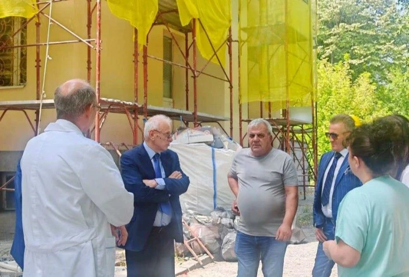 Силви Кирилов провери Държавната психиатрична болница в Кърджали