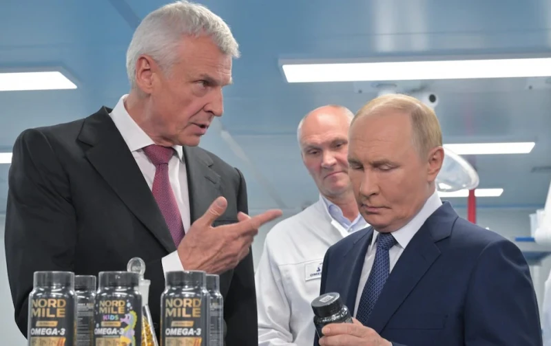 Путин "обсъжда" рибеното масло преди срещата с Тръмп