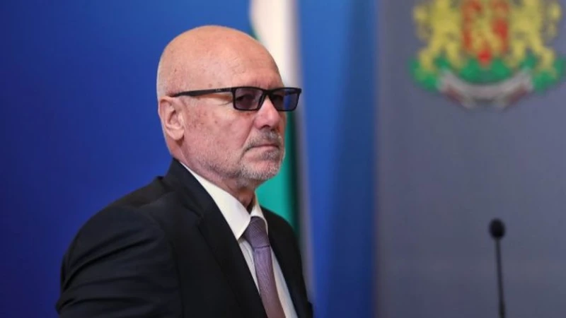 Тагарев: Путин е агресор и военен престъпник