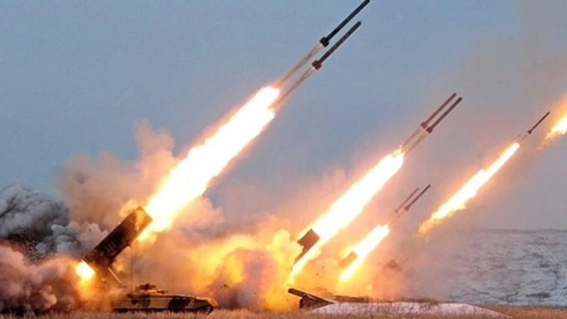 Въздушна тревога над Киев и редица области на Украйна, има заплаха от удар с балистични ракети