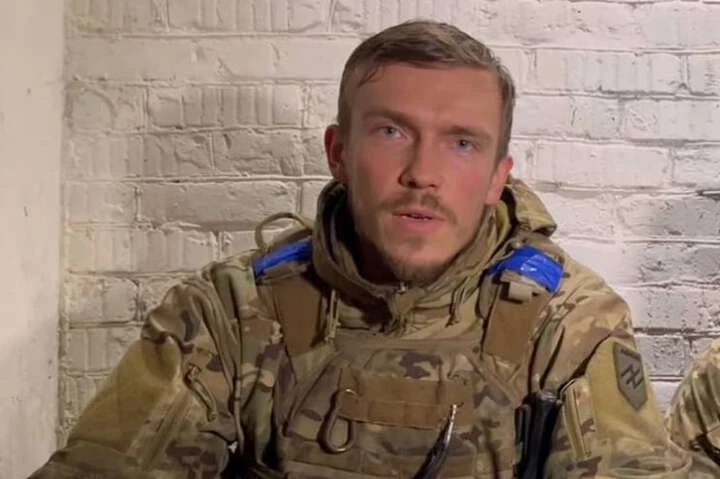 Зеленски награди Денис Прокопенко с почетен орден