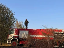 Три пожара във Великотърновско гасят местни огнеборци, за единия има заподозрян