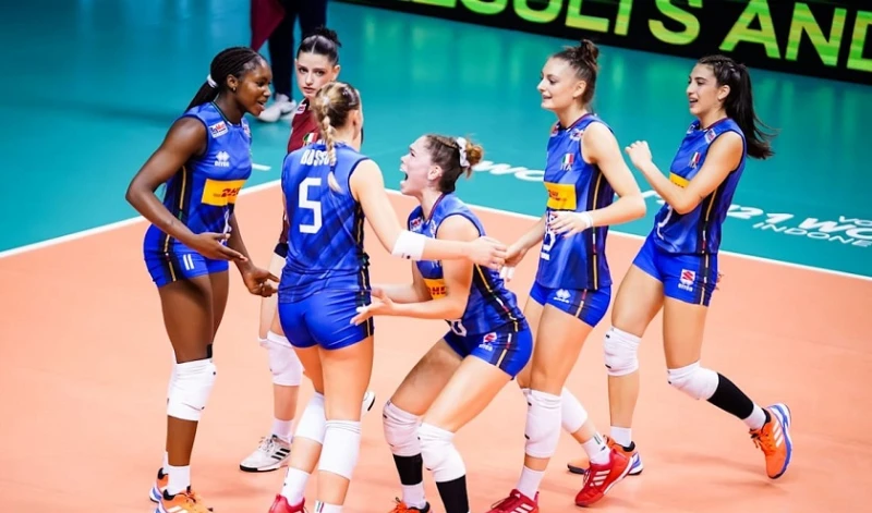 Италия обърна Япония в драма и е световен шампион U21 по волейбол