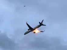 Двигател на самолет с 250 души на борда се запали след излитане от Корфу