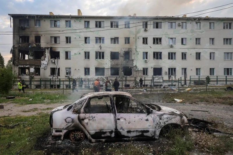 Броят на жертвите след руския удар в Харков се увеличава