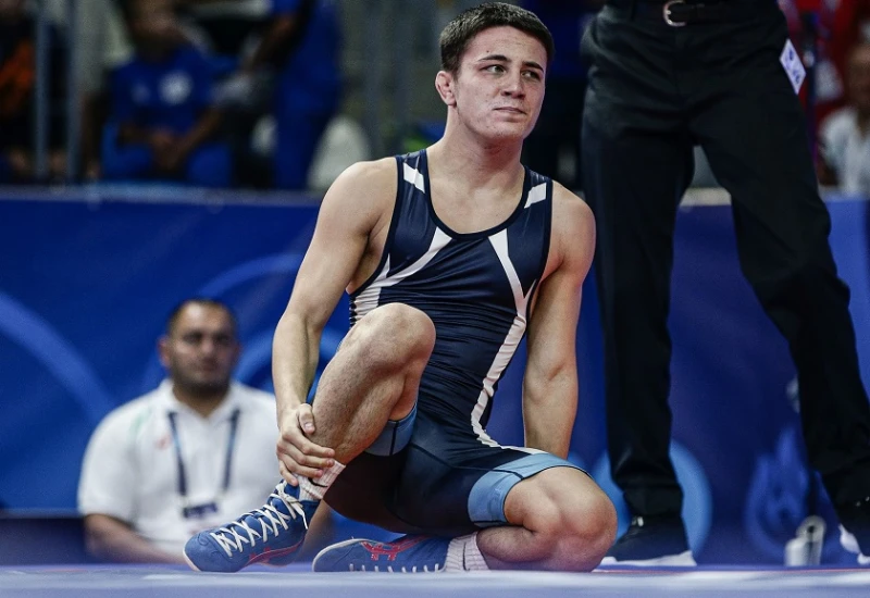 Българин стигна репешажите за бронза на Световното по борба в Самоков