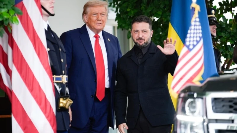 Украински моден дизайнер проговори за облеклото на Зеленски по време на срещите в Белия дом