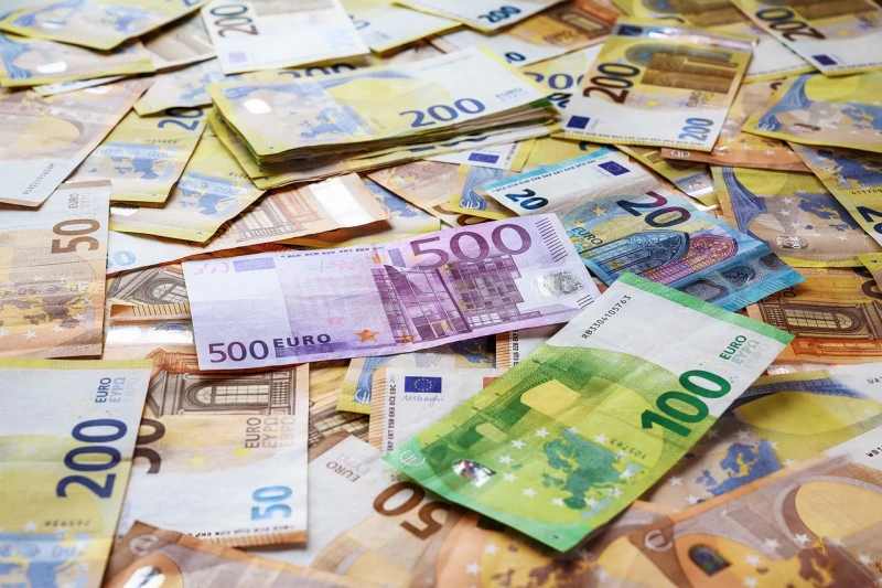Правителството обсъжда заем от 250 млн. евро 
