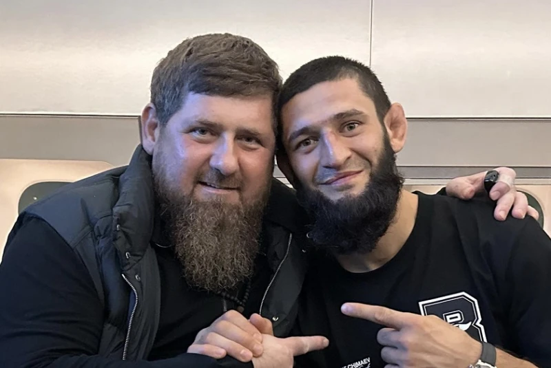 Рамзан Кадиров посрещна Хамзат Чимаев в Чечня
