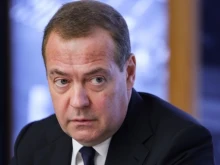 Медведев: Безмозъчният галски петел не може да се откаже от идеята да изпрати войски в Украйна