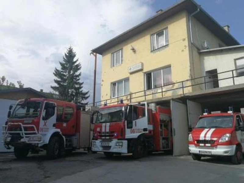КЗК погна МВР заради сградата на пожарната в София