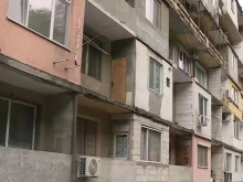 Спряха санирането на блока без тераси заради смъртен случай