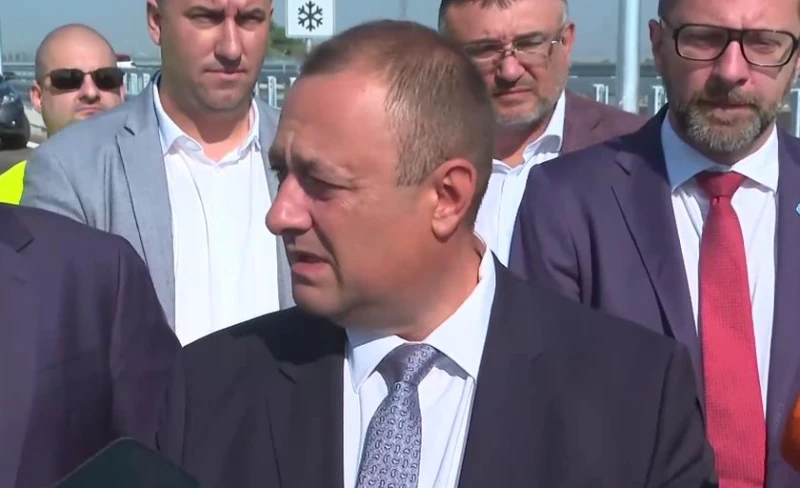 Отварят магистрала "Европа" за движение до средата на септември