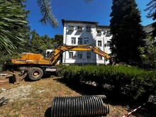 Подменят стария канализационен тръбопровод в болницата в Сандански