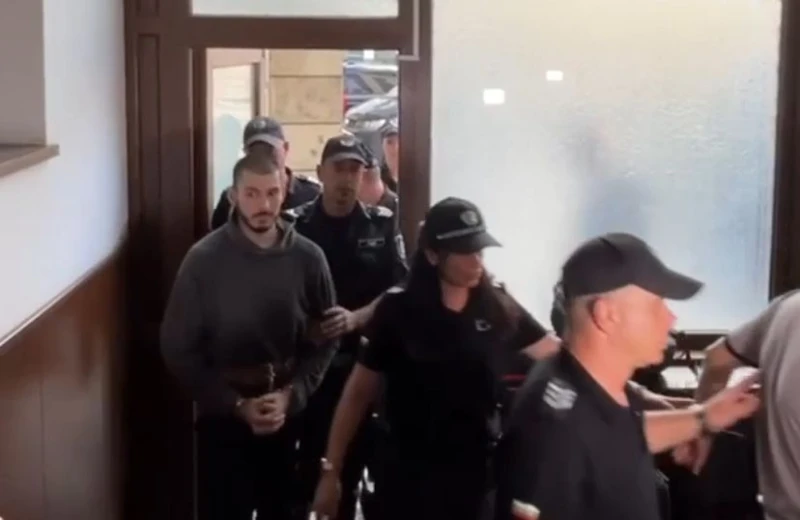 Ивелин Цветанов, обвинен за убийството в Първомай: Полицаите ме заплашиха с изнасилване