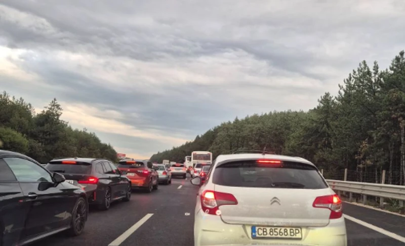 Мъка за пътуващите по АМ "Тракия". Тапата вече е 15 км