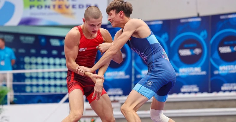 Български борец стигна полуфинал на Световното в Самоков