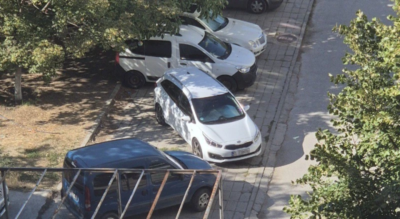 Нов "иновативен" начин на паркиране в Пловдив