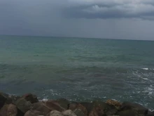 Проливен дъжд и силен вятър на къмпинг "Градина"