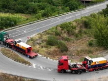 Първите два от общо 10 русенски локомотива потеглиха към Украйна