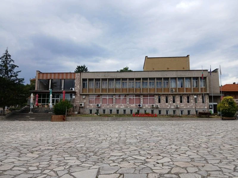 Разлог дава старт на три ключови проекта за култура и образование