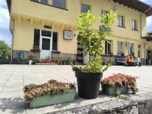Две момичета скочиха в движение от влак, приети са в пловдивска болница