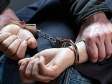 52-годишен е задържан за кражба на телефон от магазин в Казанлък