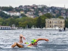 Сагата с изчезналия руски плувец в Босфора: Семейството му възнамерява да съди турските медии