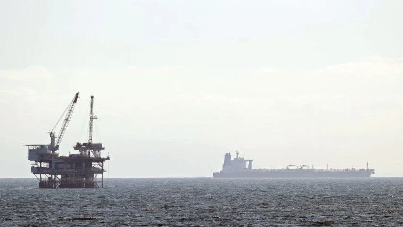 Сигнали за остра и задушлива миризма на нефтопродукти край Несебър