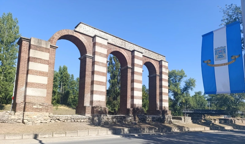 Почистиха Римския акведукт
