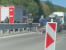 Три коли се удариха в района на пернишкото село Драгичево