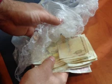 Хванаха телефонен измамник на местопрестъплението в Мездра