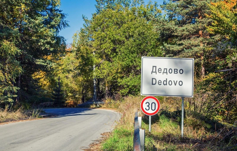 Магично място на 25 км от Пловдив ни кара да забравим за жегата