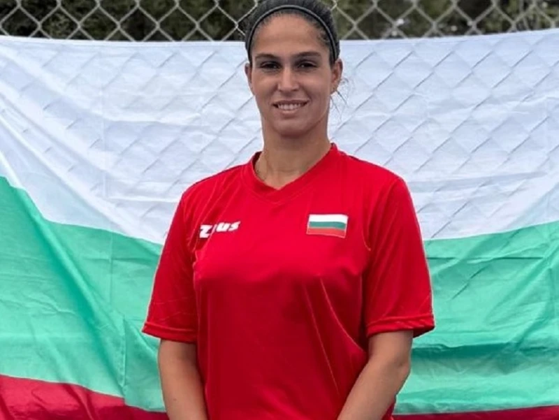 Чехкиня спря Шиникова на полуфинал в Румъния