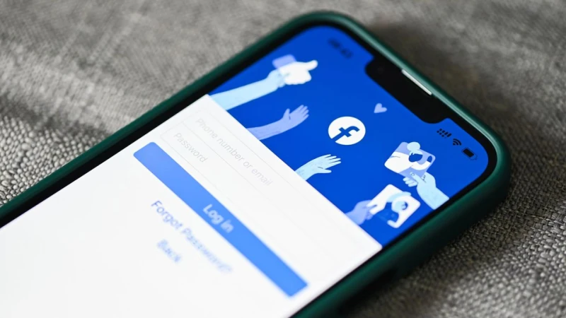 Осъдиха на затвор момиче, откраднало Facebook профил 